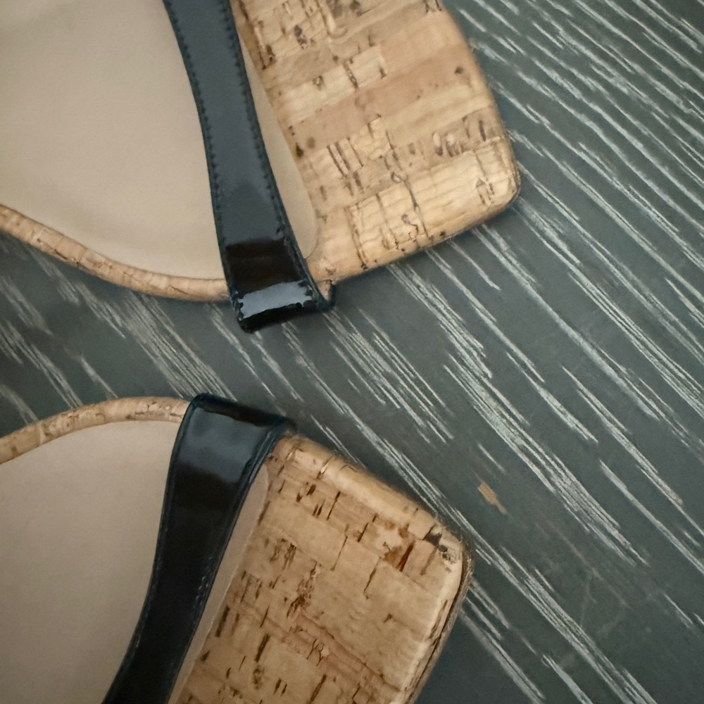Stuart Weitzman Aleena 50 Wedge Sandals Sz 8 - Picture 9 of 9